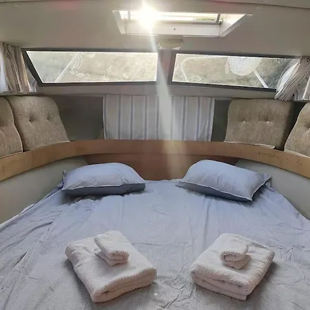 Wake Port Boat, Ubytovani Na Lodi Brandys nad Labem-Stara Boleslav Exterior photo
